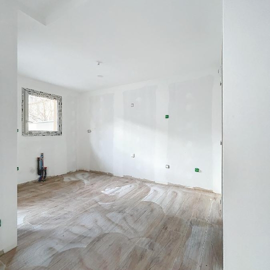  Annonces ROMANS : Maison / Villa | VALENCE (26000) | 111 m2 | 330 000 € 