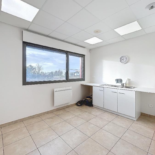  Annonces ROMANS : Local / Bureau | CHABEUIL (26120) | 483 m2 | 760 000 € 