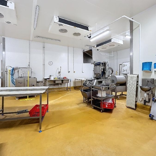  Annonces ROMANS : Local / Bureau | CHABEUIL (26120) | 483 m2 | 760 000 € 