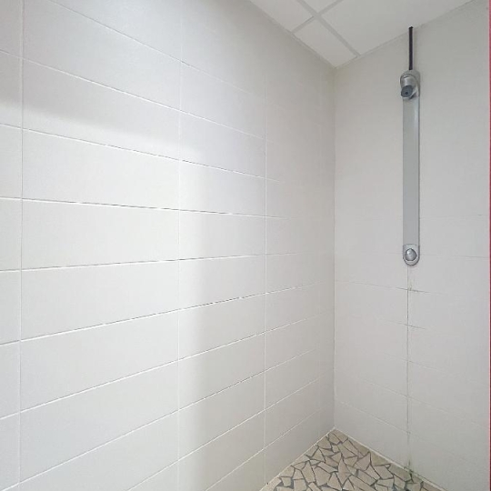  Annonces ROMANS : Local / Bureau | CHABEUIL (26120) | 483 m2 | 760 000 € 