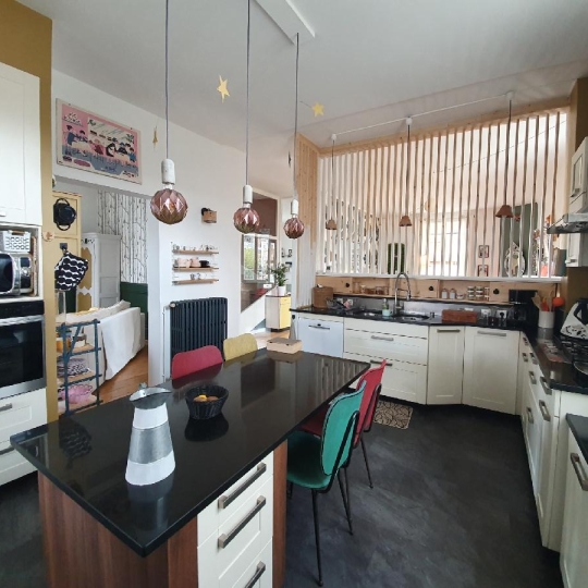  Annonces ROMANS : Maison / Villa | VALENCE (26000) | 237 m2 | 600 000 € 