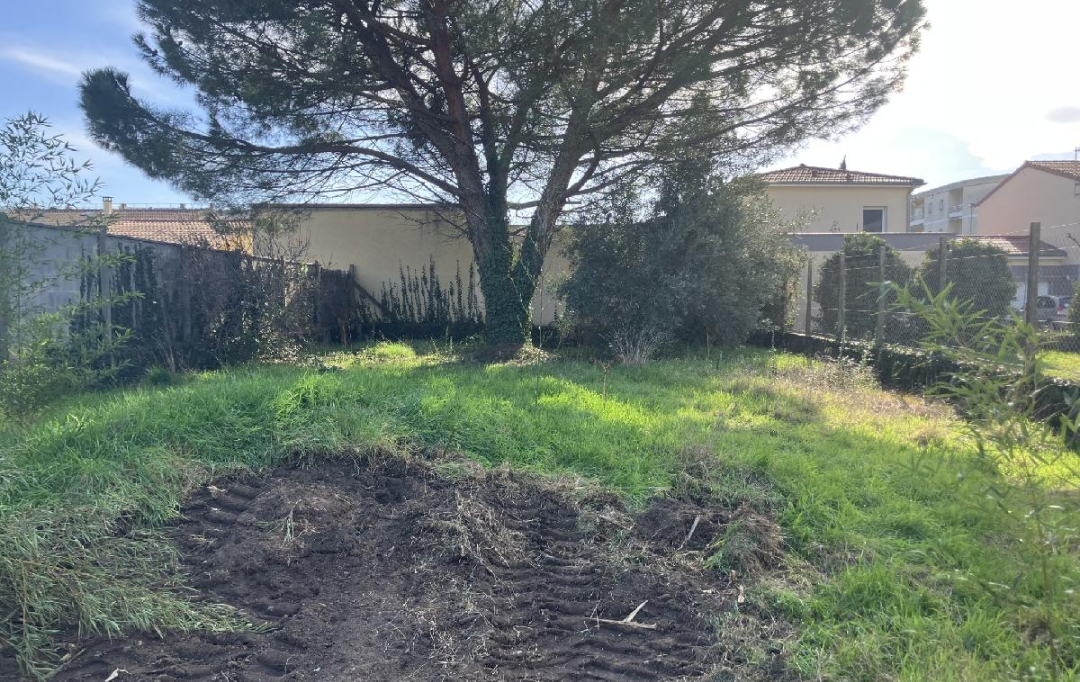 Annonces ROMANS : Terrain | GUILHERAND-GRANGES (07500) | 688 m2 | 179 000 € 