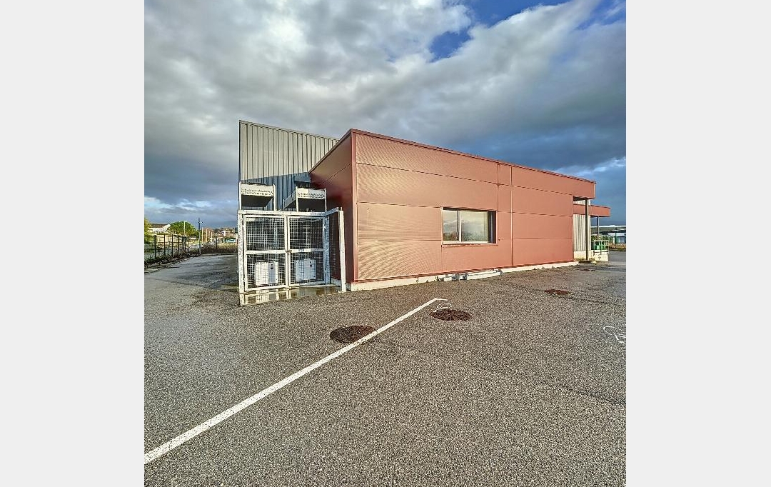 Annonces ROMANS : Local / Bureau | CHABEUIL (26120) | 483 m2 | 760 000 € 