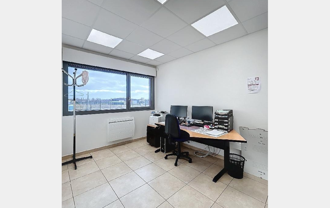 Annonces ROMANS : Local / Bureau | CHABEUIL (26120) | 483 m2 | 760 000 € 