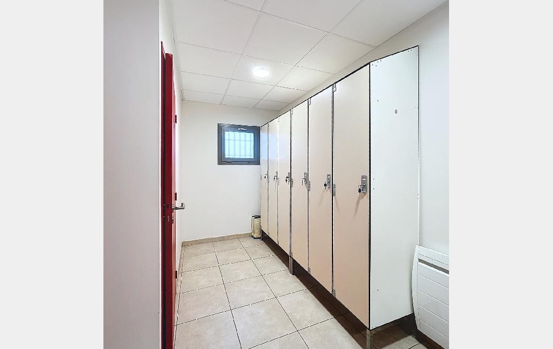 Annonces ROMANS : Local / Bureau | CHABEUIL (26120) | 483 m2 | 760 000 € 